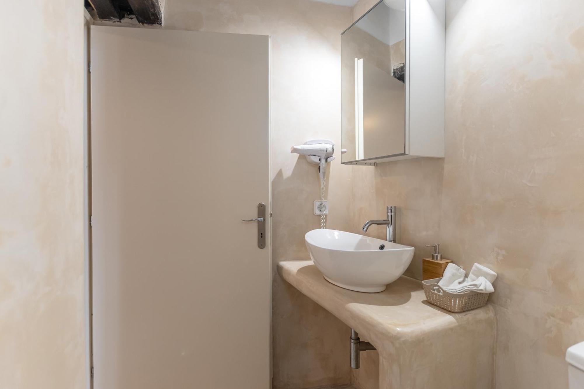 Appartement The White Stone House à Naxos City Extérieur photo